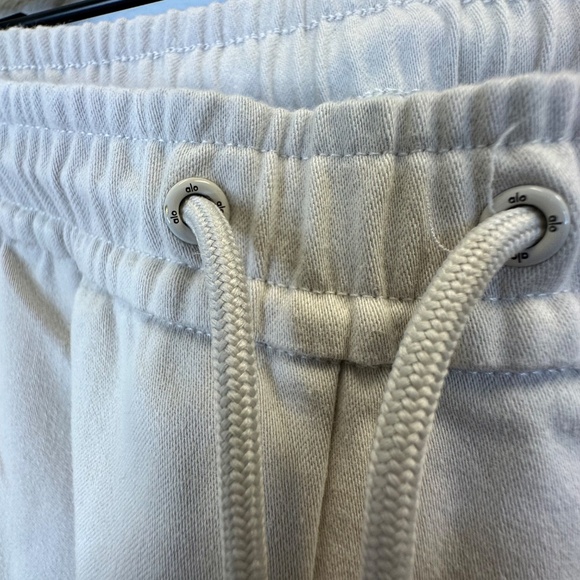 Alo Mens Northstar Cargo Pant in the color Bone size Large - Picture 7 of 10